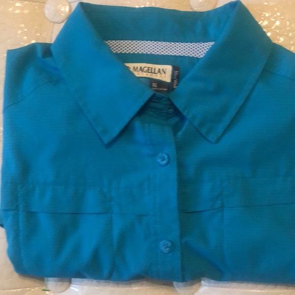 Magellan Outdoor sleeveless Top - Picture 3 of 3